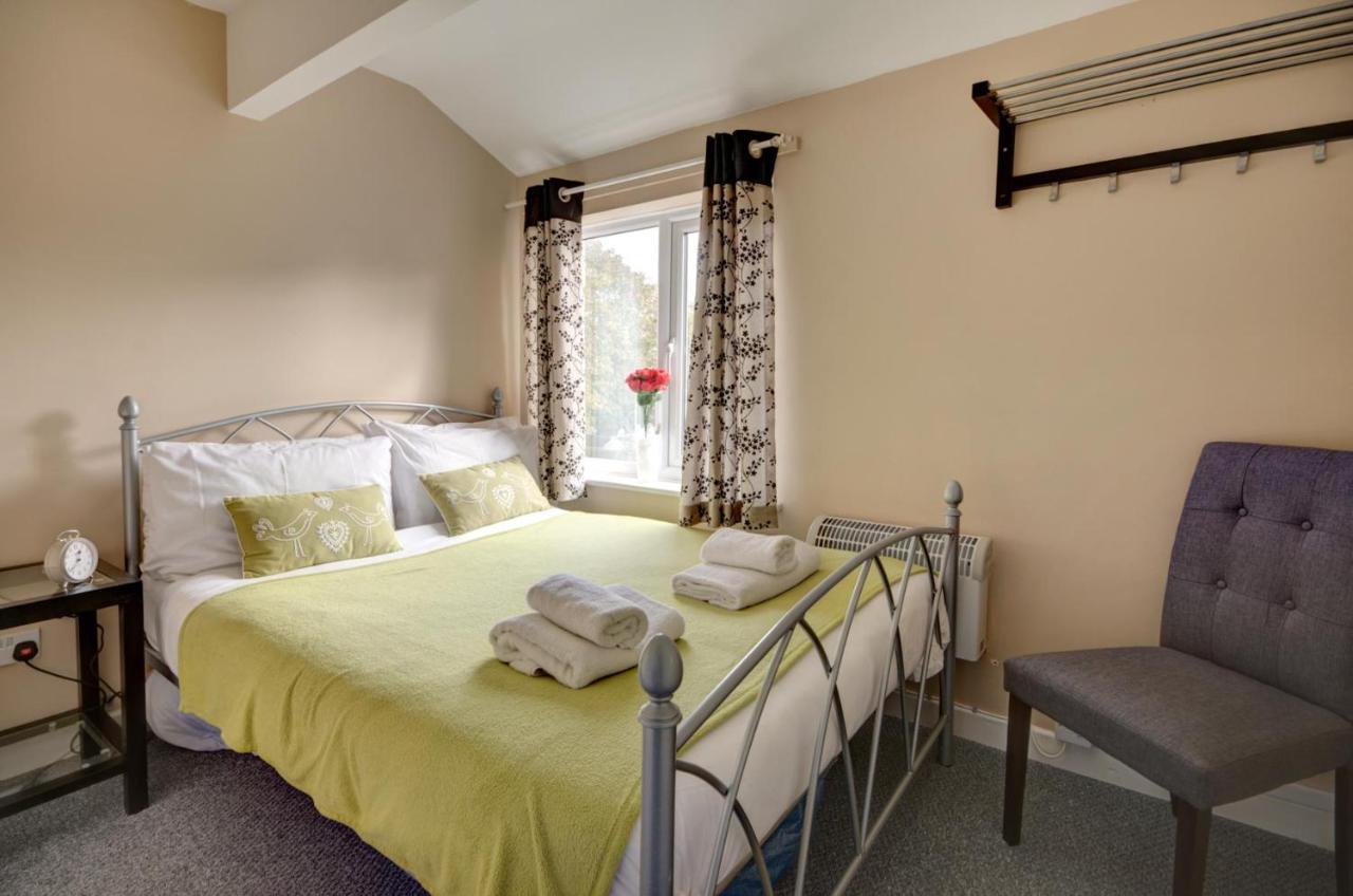 Walkers Court By Treetop Property Cirencester Bagian luar foto