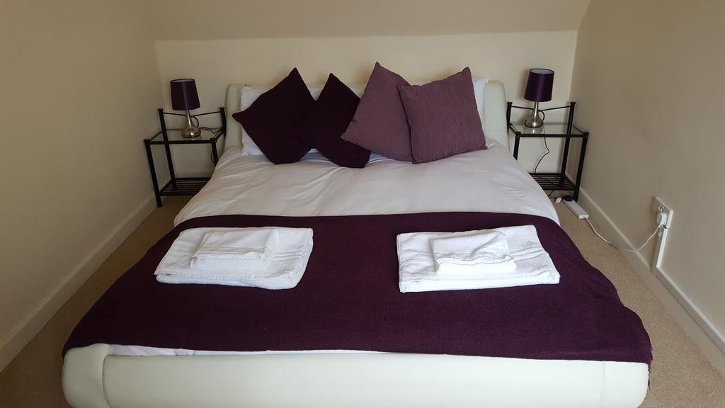 Walkers Court By Treetop Property Cirencester Bagian luar foto